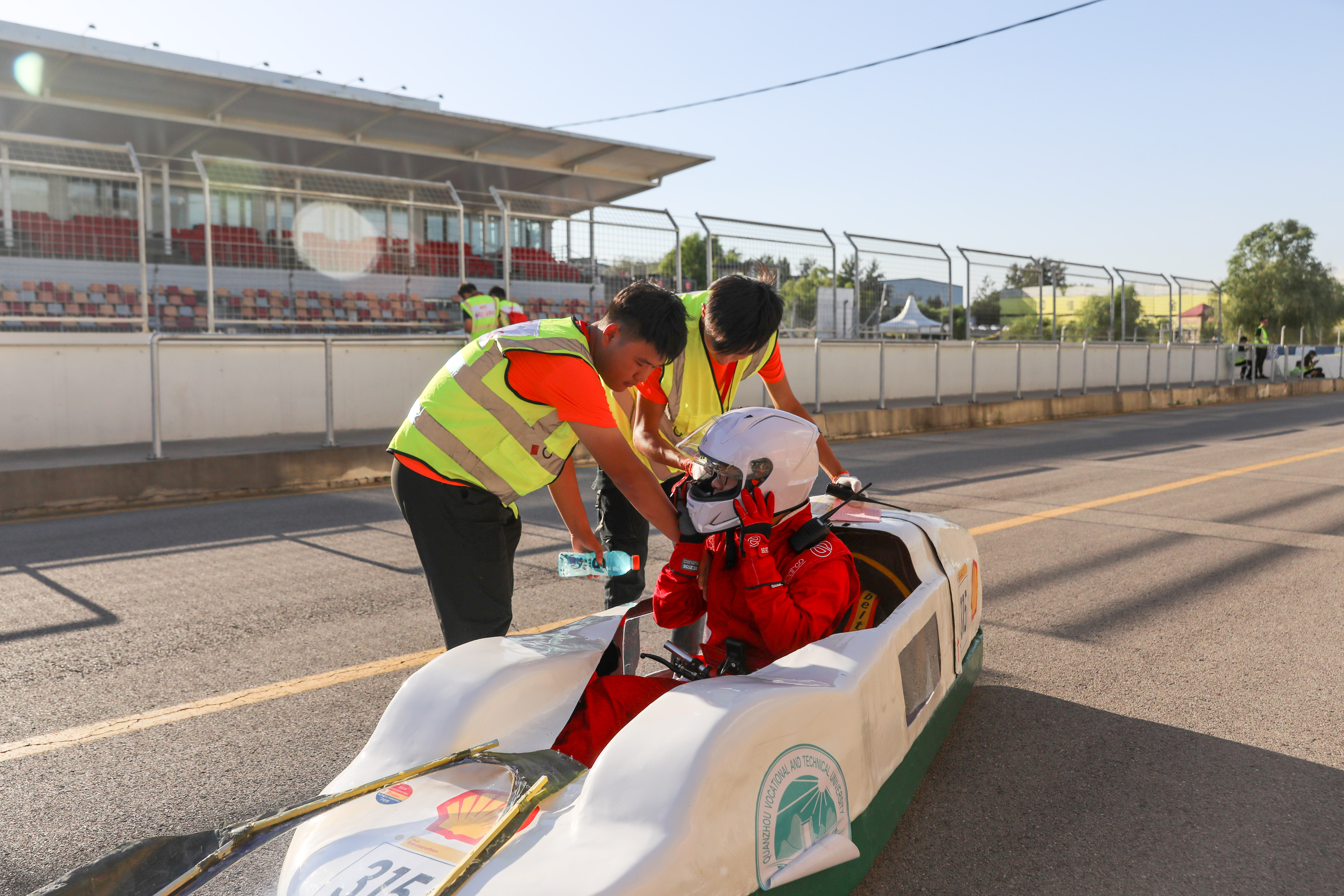 C12A1894.jpg C12A1894.jpg